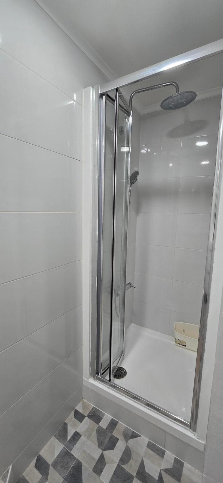 Apolonia River View Apartment *